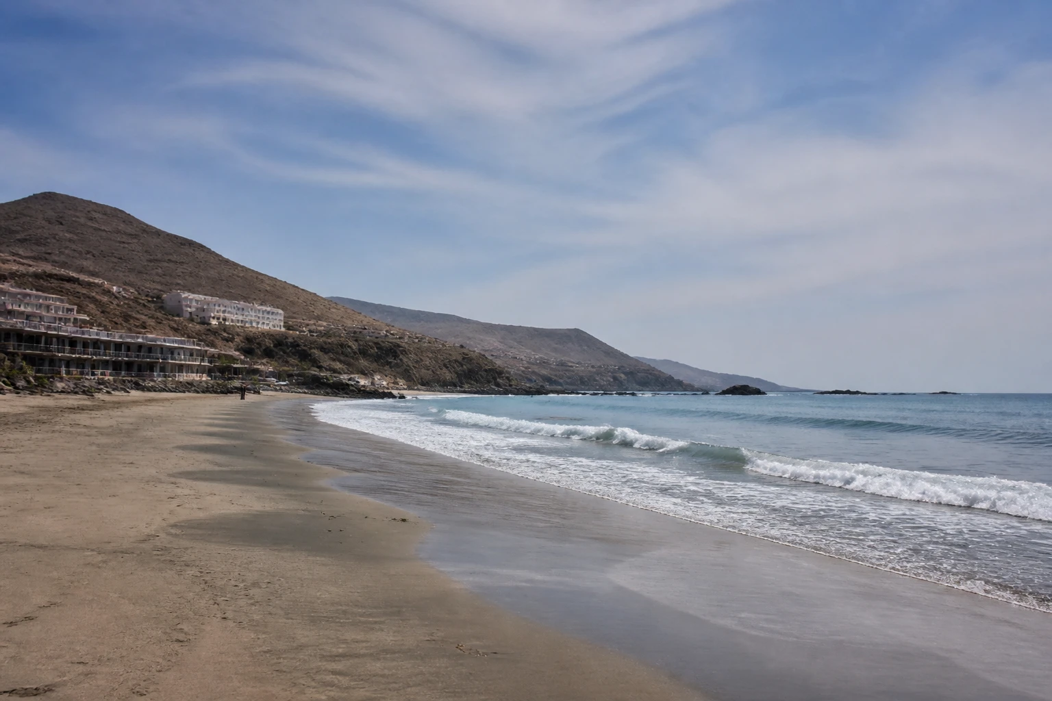 Beach shoreline in Ancón near Lima