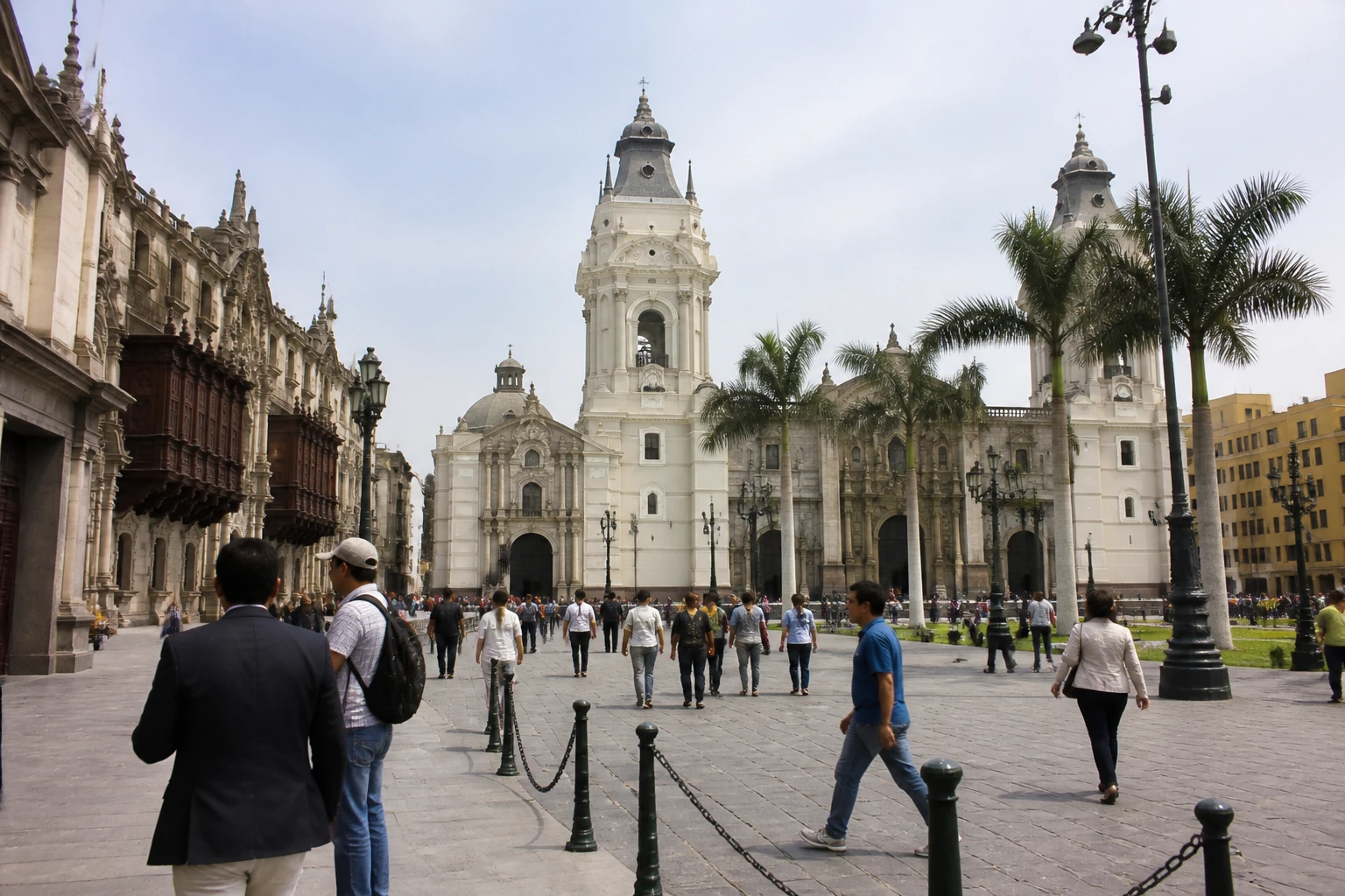 Architectural lines and pedestrian activity in Lima’s Historic Centre