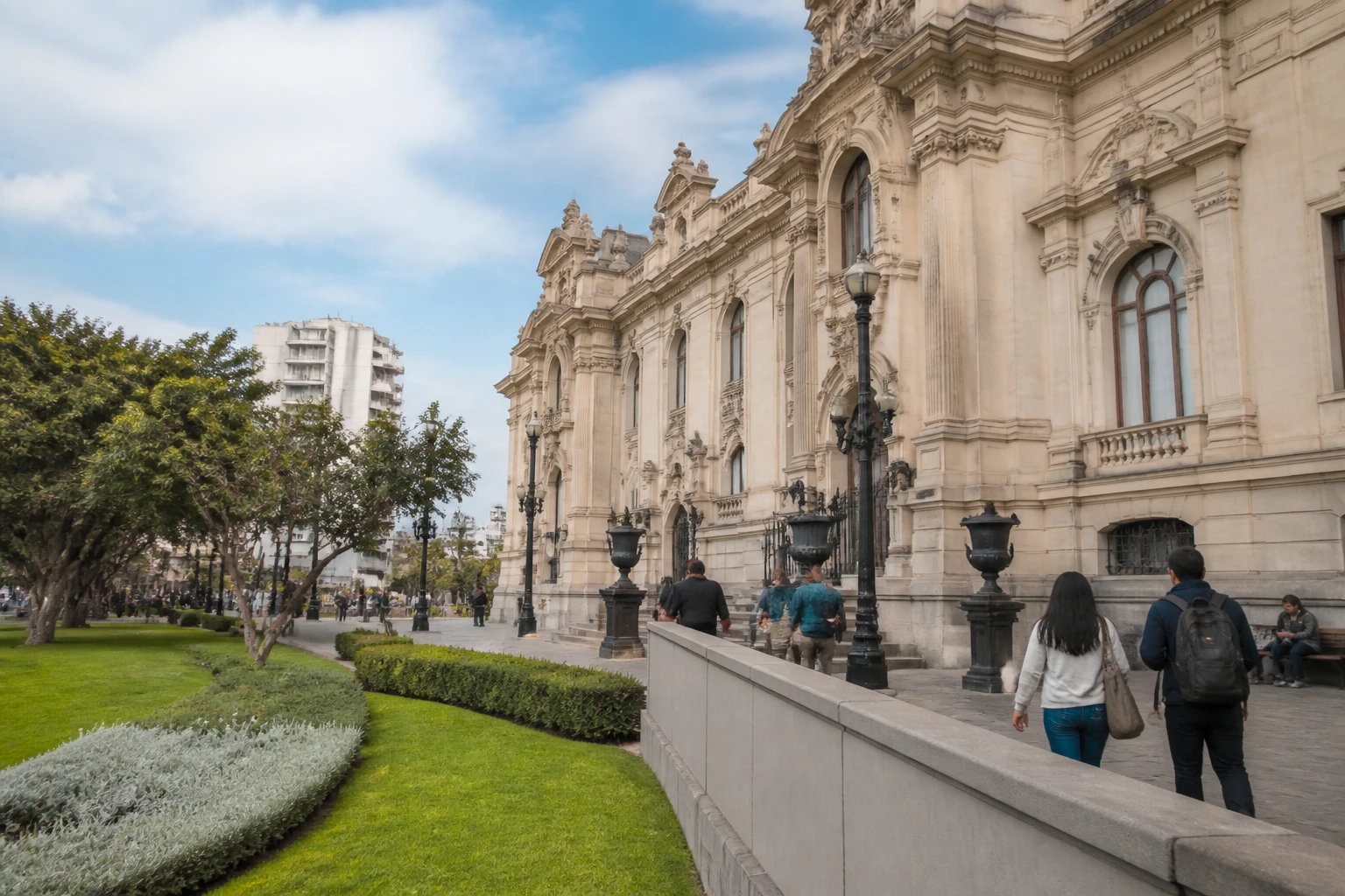Art museum beside a park in central Lima